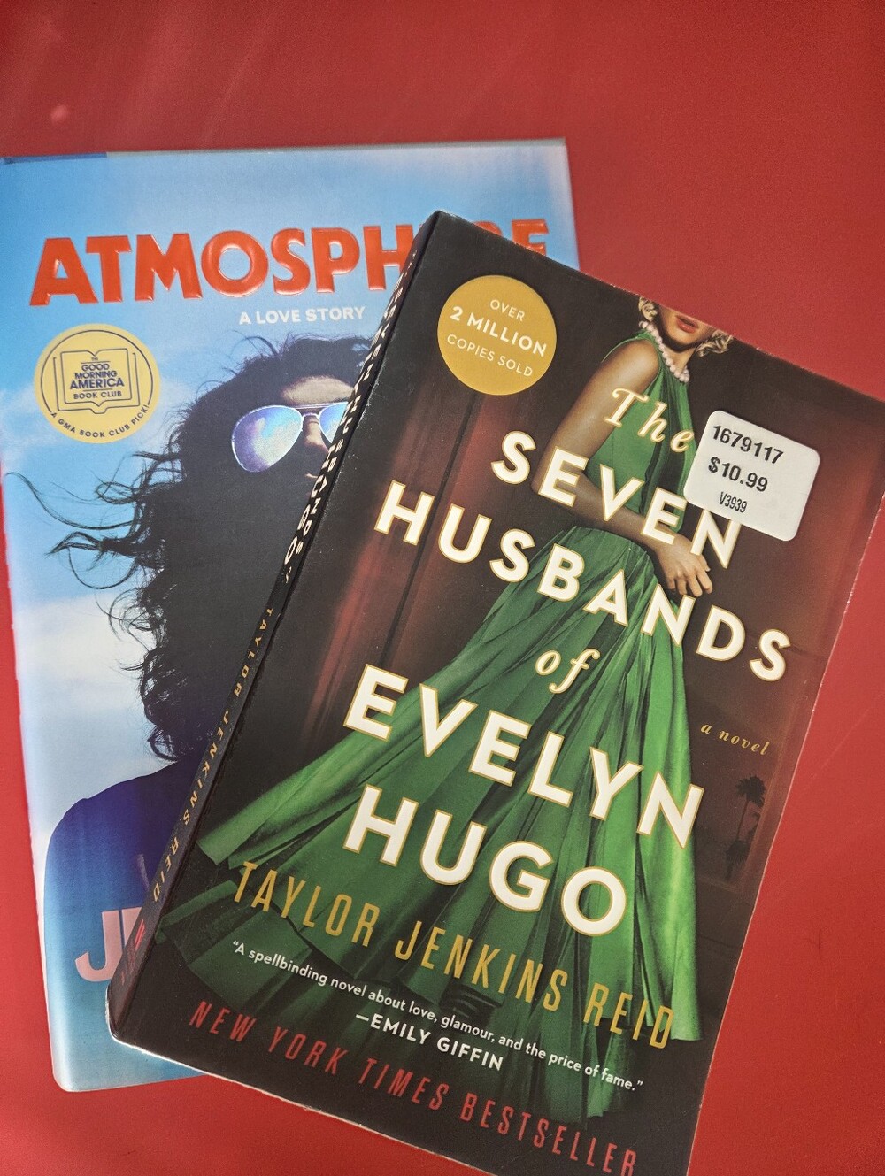 2 Taylor Jenkins Reid Books - Great Read - Picture 6 of 6